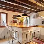 Vakantiehuis Erbe Canal View Private House *
